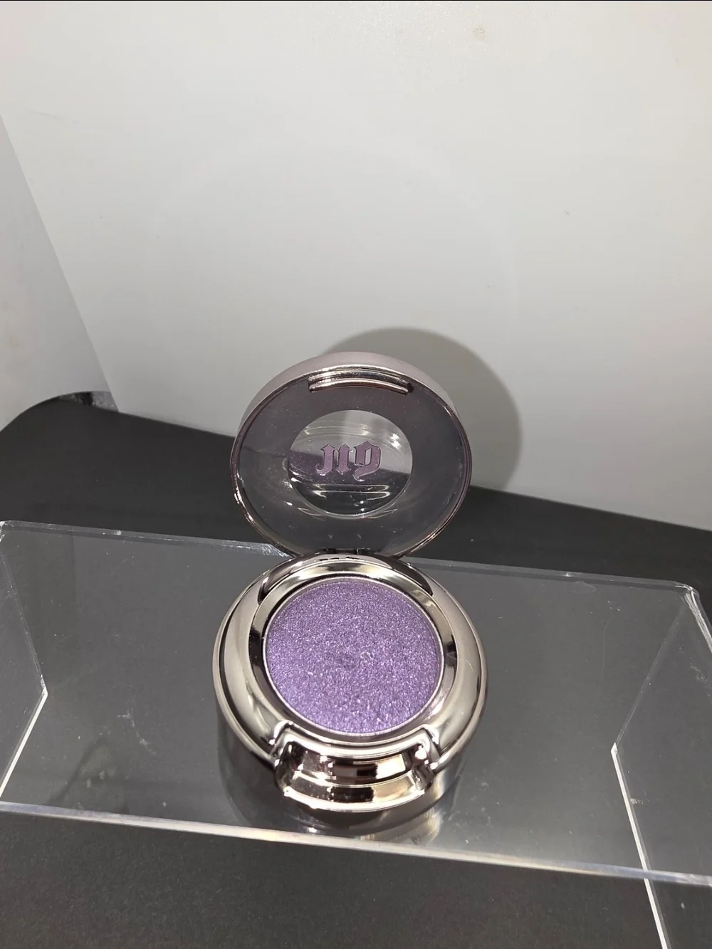 DISCONTINUED URBAN DECAY TOKEN EYESHADOW - 